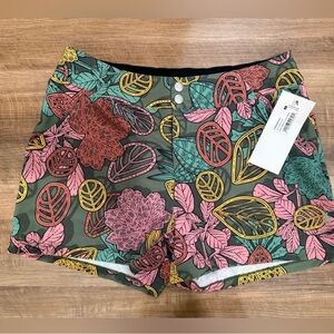 Smartwool 4 inch hike shorts Green Aloha NWT